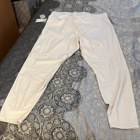 NWT Good American Bombshell Leggings in Ivory with Lace Up Fly in 6 (3X) - Picture 7 of 10